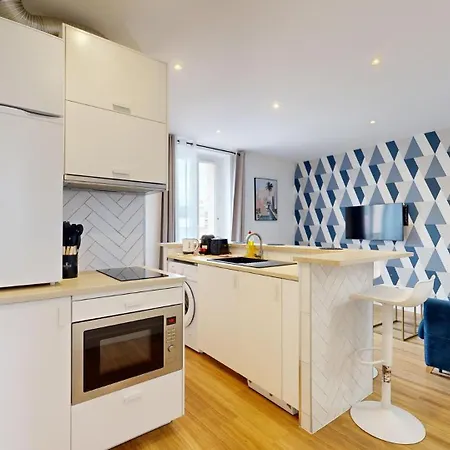 869-suite Bleuet - Superbe *