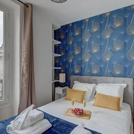 869-suite Bleuet - Superbe